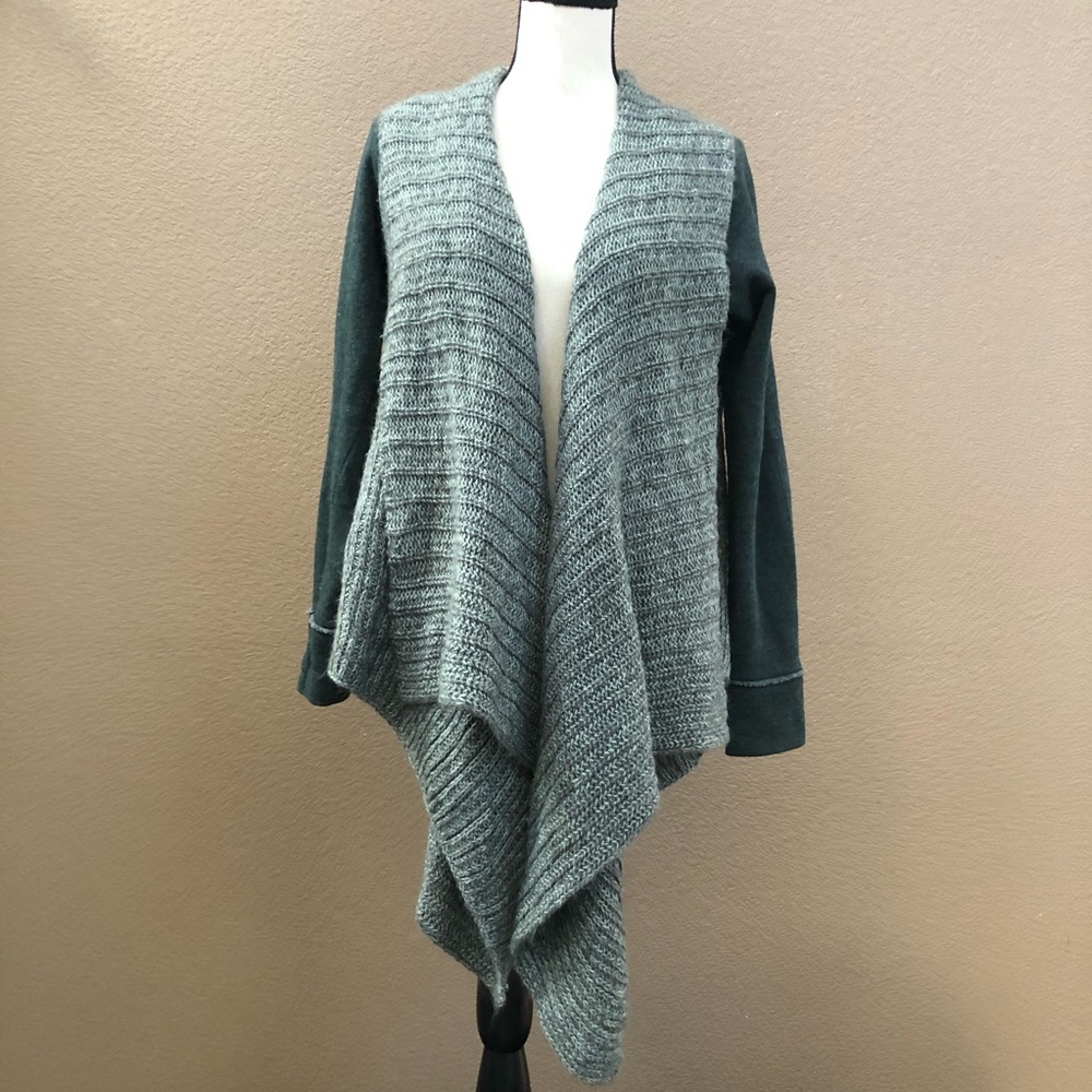 Anthropologie open drape cardigan 2 tones green M
